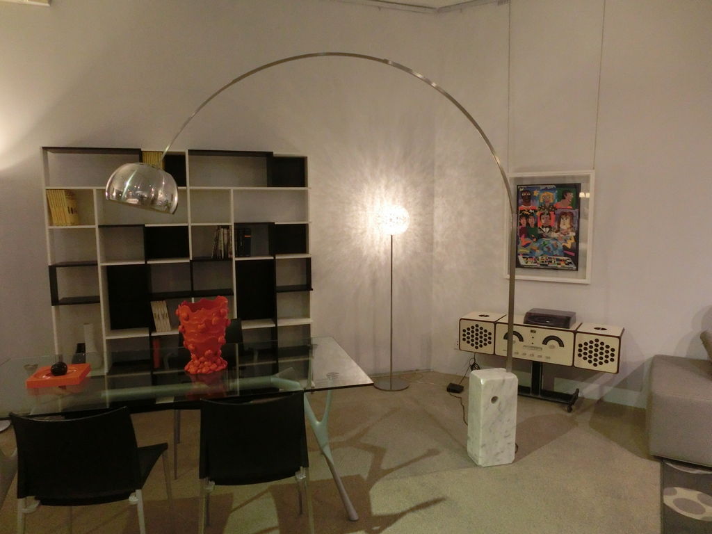 Lampada ARCO Castiglioni – Flos (prodotto in mostra in showroom) Ferrari Arredamenti